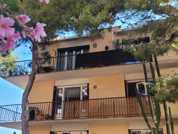 Apartment Of 85 M² In Sete, France