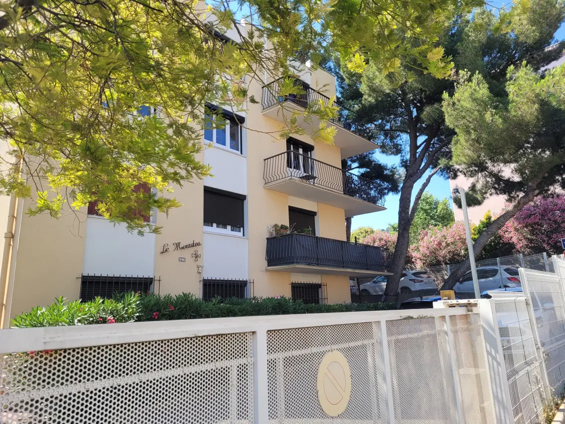 Apartment Of 85 M² In Sete, France
