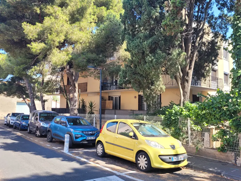 Apartment Of 85 M² In Sete, France