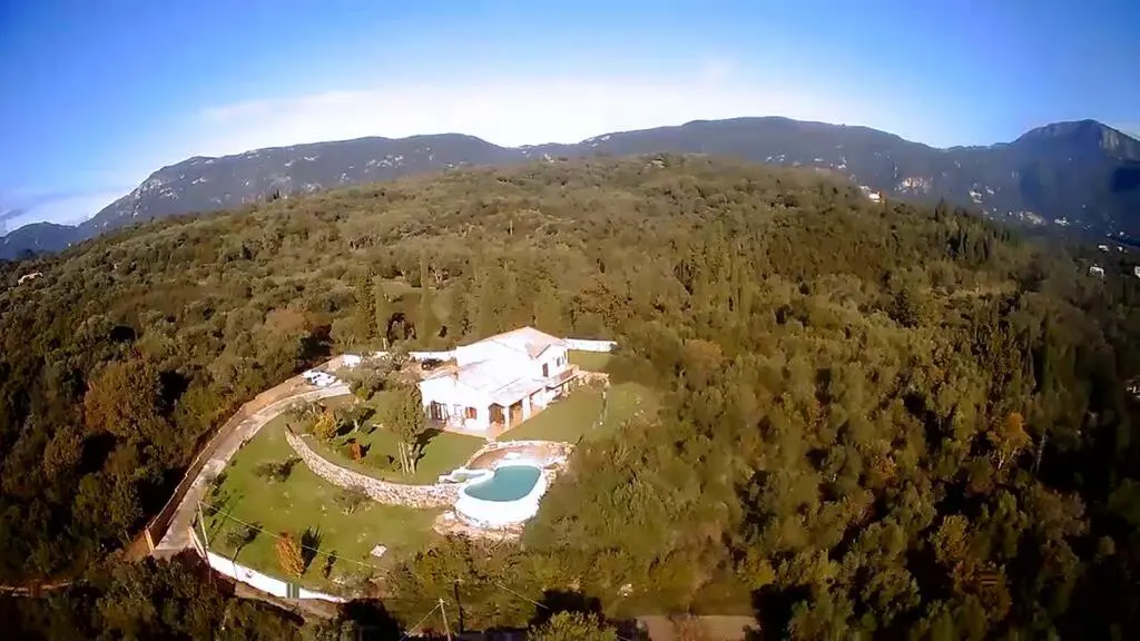 Villa Of 300 M² In Corfu