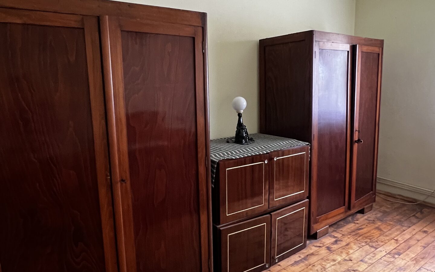 Arad – Sat. Pescari – Casa Mare și Frumoasă, Cu Grădină și Pomi Fructiferi