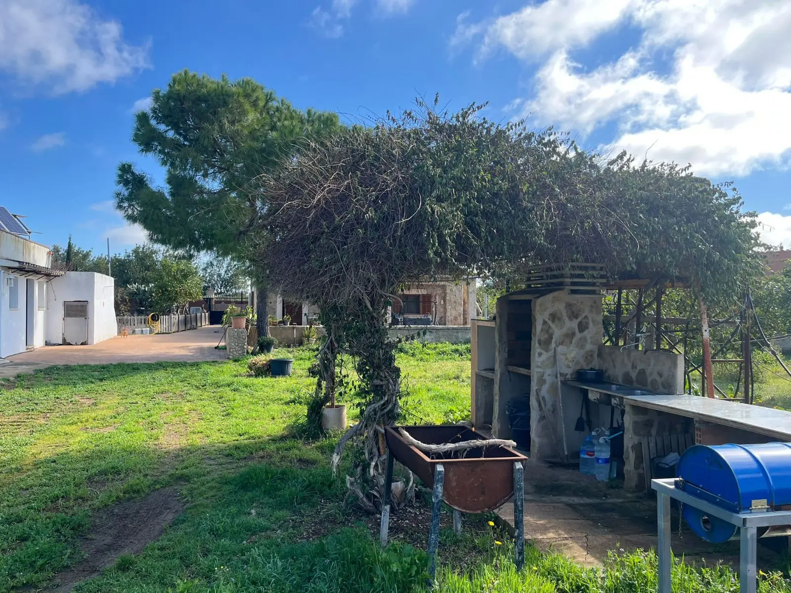 Farm Of 233 M² In Consell