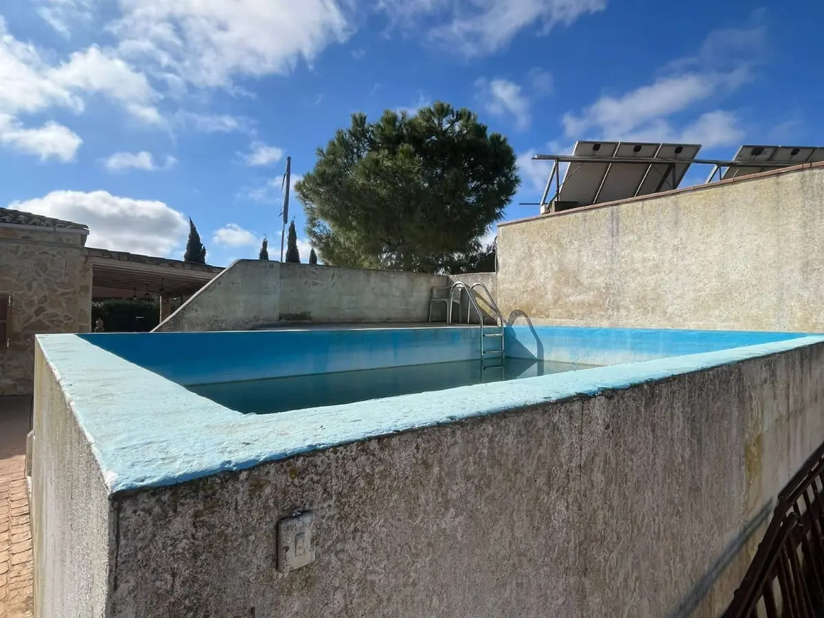 3-bedroom Finca In Consell, Spain (233 M²)
