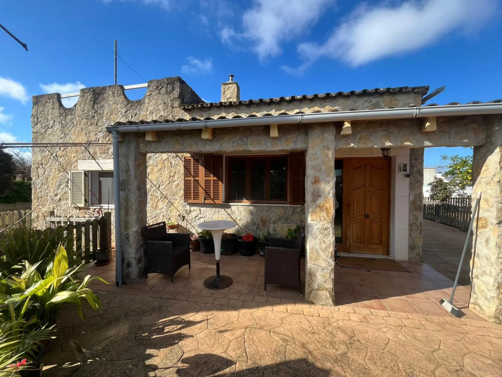 Farm Of 233 M² In Consell