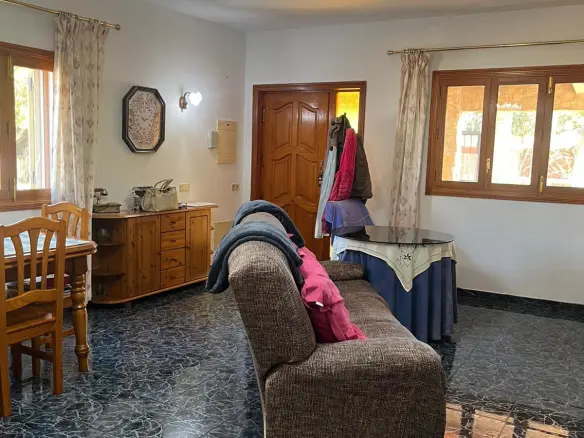 3-bedroom Finca In Consell, Spain (233 M²)