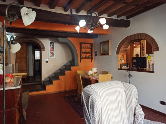 Terraced House 4 Bedrooms Ready-to-move- In Tuscany