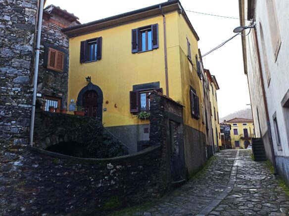 House Of 120 M² Ready-to-move-in In Tuscany