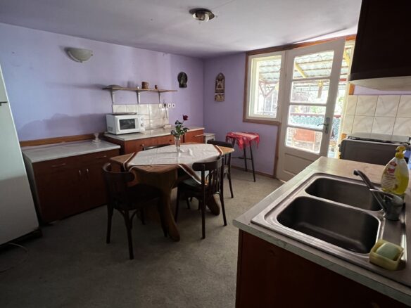Arad – Sat. Pescari – Casa Mare și Frumoasă, Cu Grădină și Pomi Fructiferi