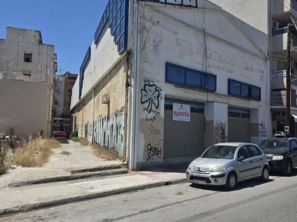 Commercial Property Of 1000 M² In Kalamata