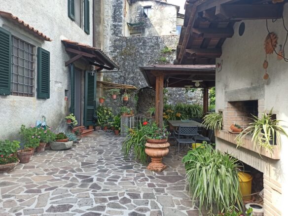 Detached House Of 100 M² In Tuscany