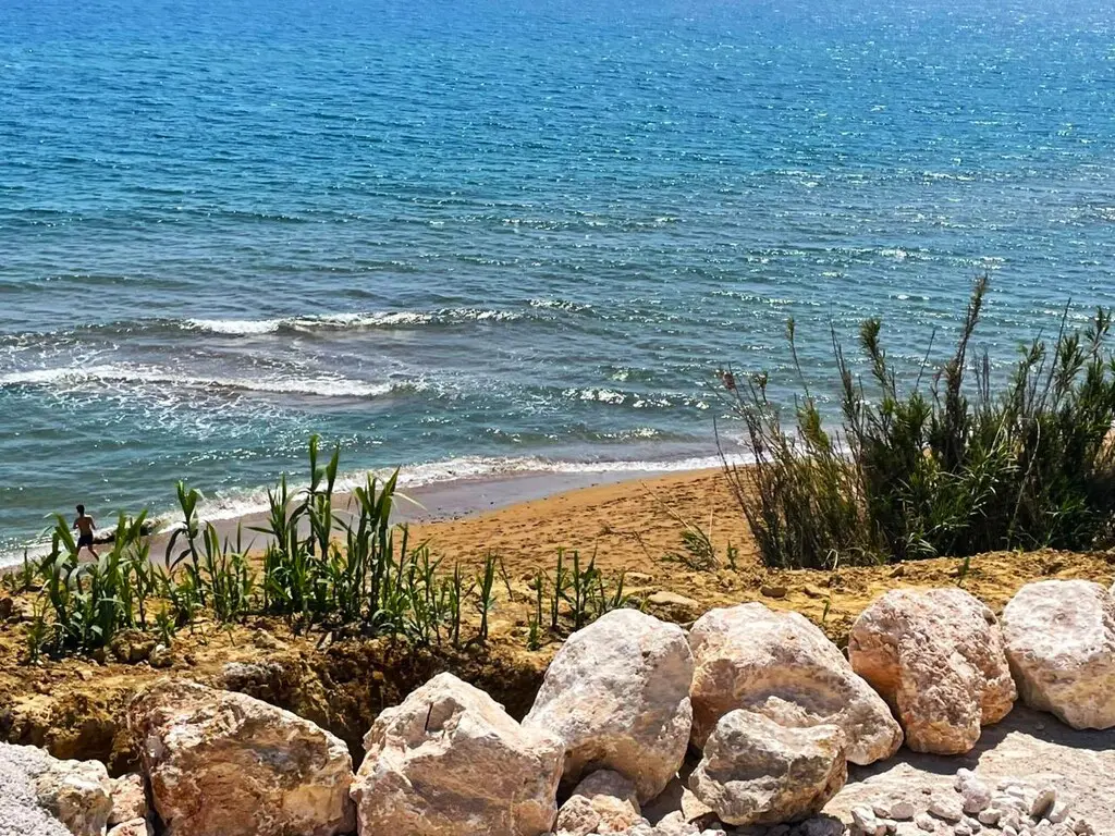 Building Of 400 M² In Corfu
