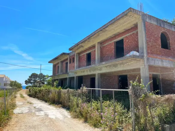 Building Of 400 M² In Corfu