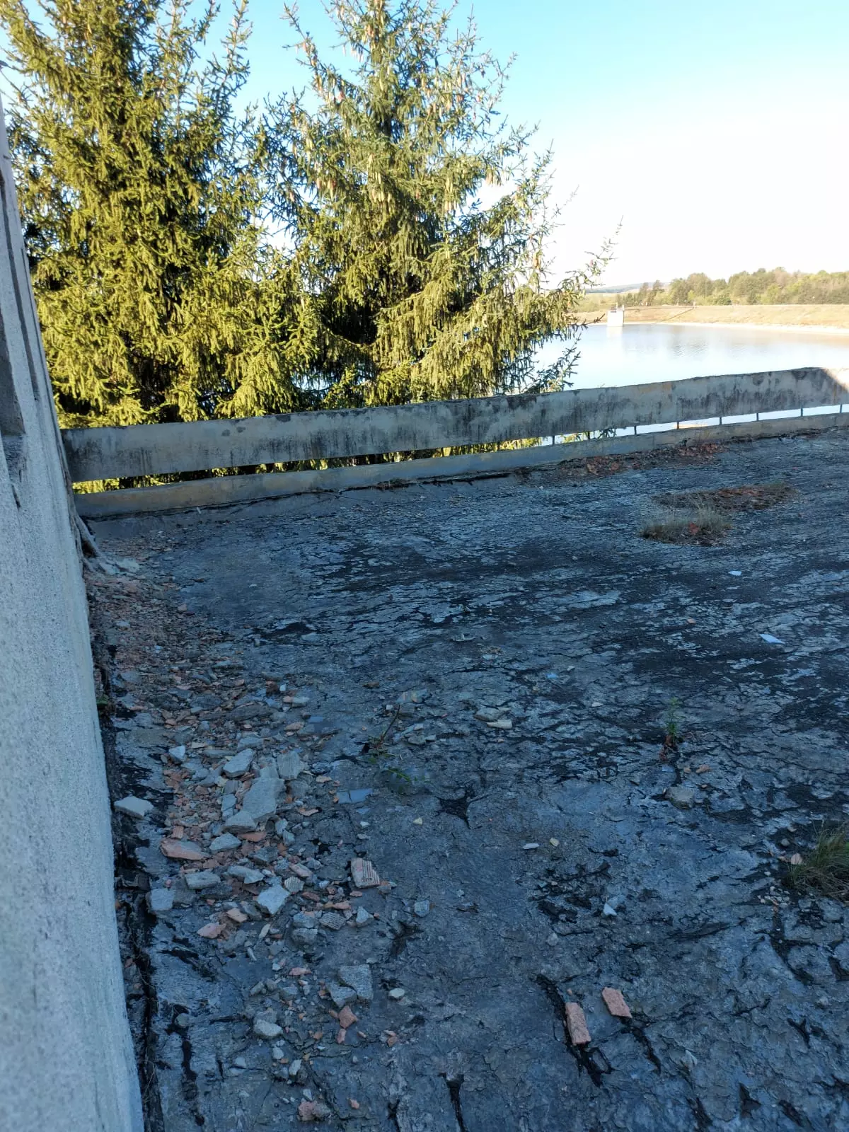Investment Property With Lakefront Location In Belom Lomi Dam