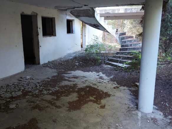 Investment Property With Lakefront Location In Belom Lomi Dam