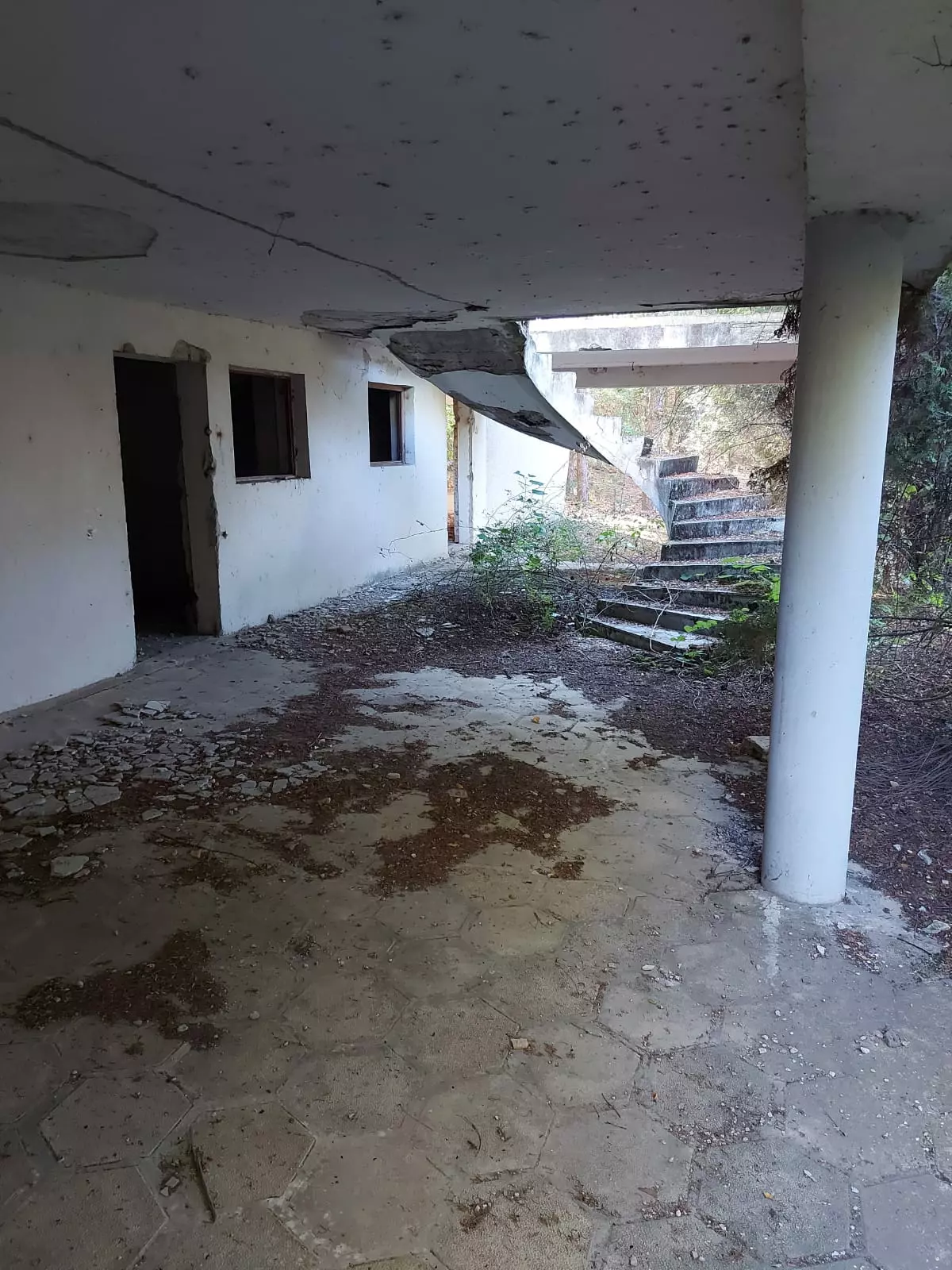 Investment Property With Lakefront Location In Belom Lomi Dam