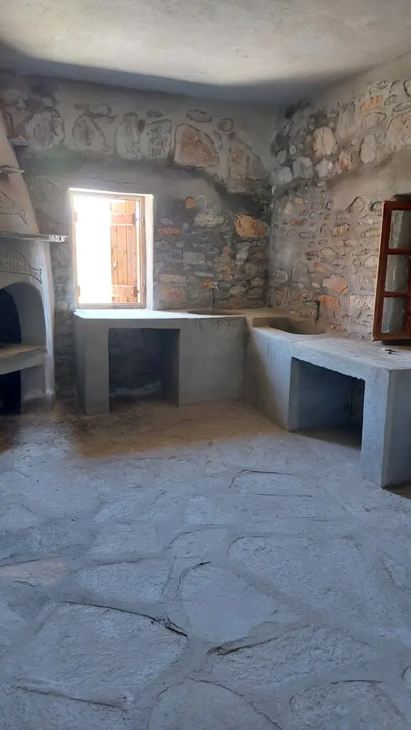 Charming 114 M² Detached Home In The Cyclades Islands