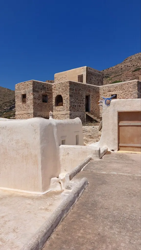 Charming 114 M² Detached Home In The Cyclades Islands