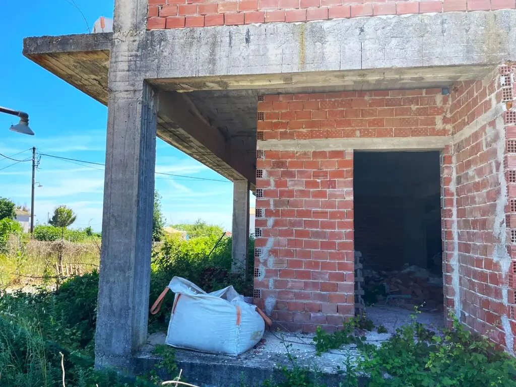 Building Of 400 M² In Corfu