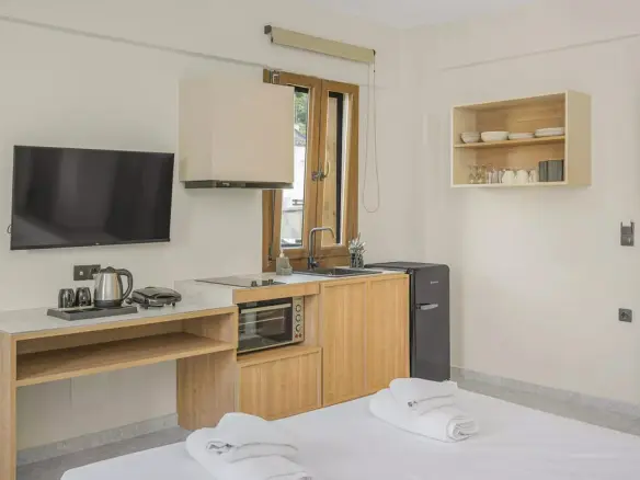 Hotel In Chersonisos, Greece (400 M²)