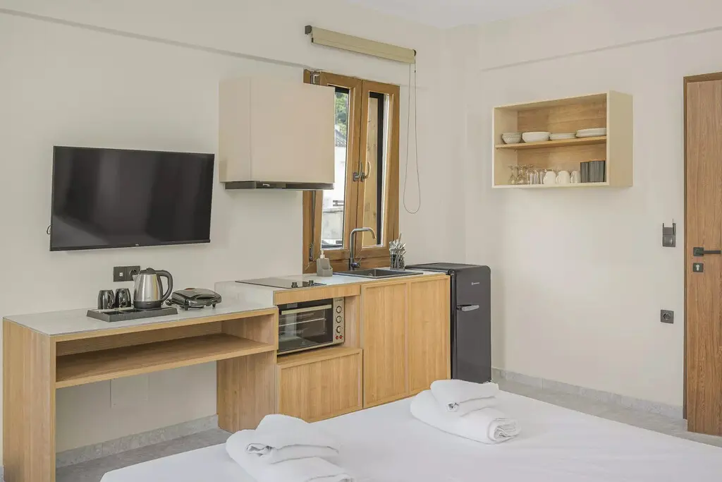 Premium 400 M² Hotel Opportunity Located In Crete