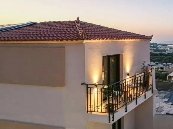 Hotel In Chersonisos, Greece (400 M²)