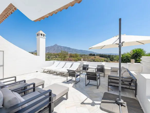 Apartment Of 134 M² In Nueva Andalucía, Málaga, Spain