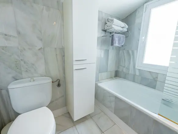 3-bedroom Property In Nueva Andalucía, Spain (147 M²)