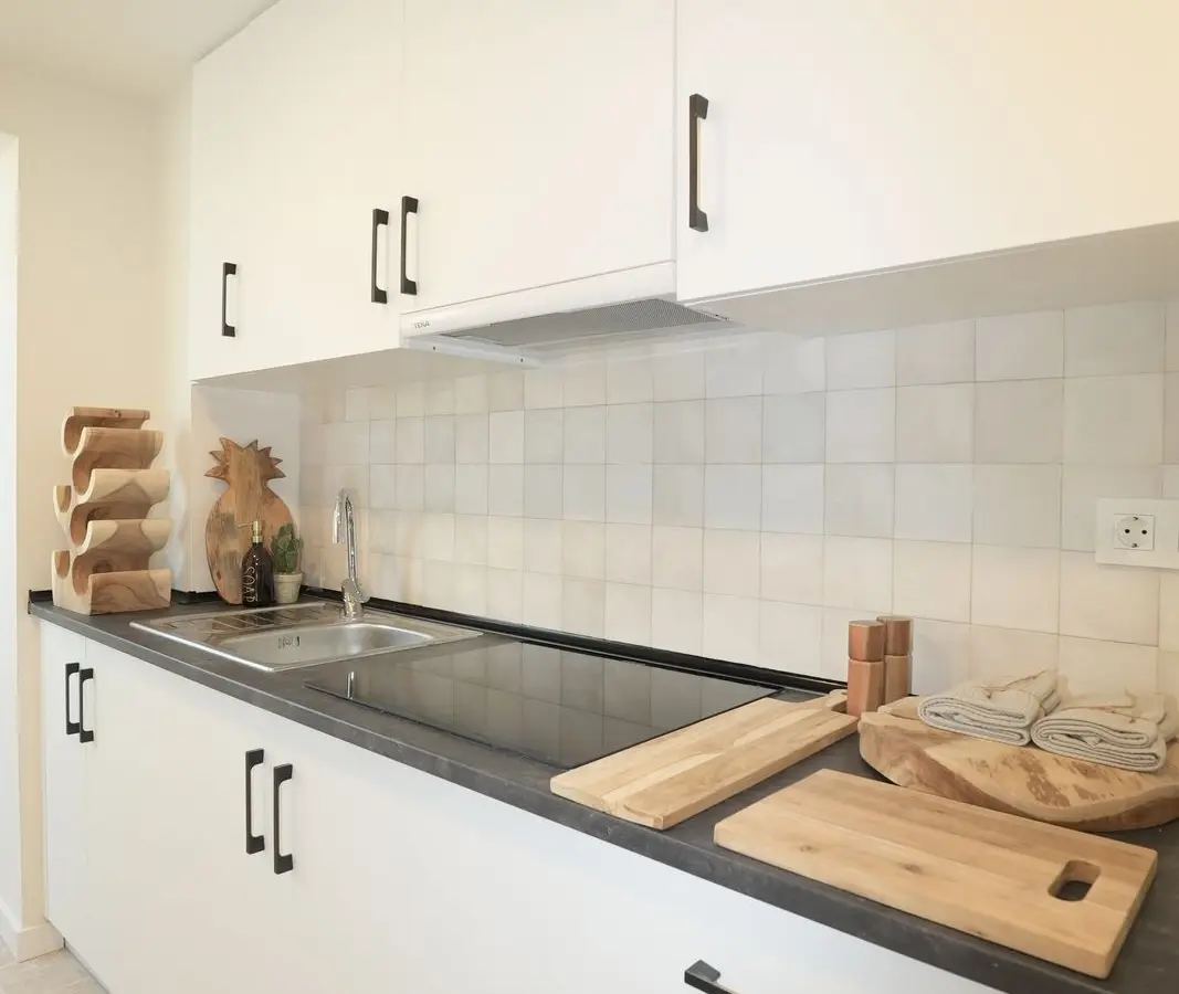 2-bedroom Property In Casares, Spain (122 M²)
