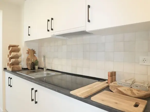 2-bedroom Property In Casares, Spain (122 M²)