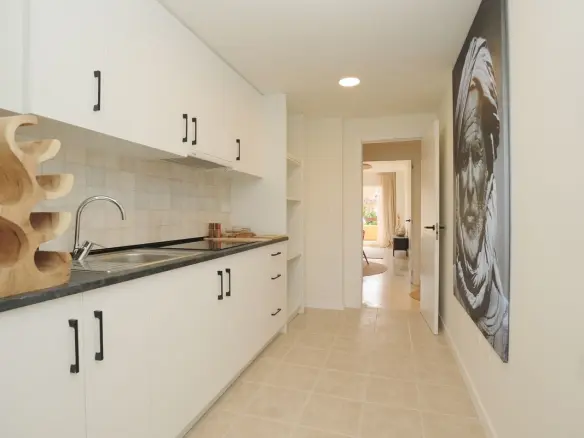2-bedroom Property In Casares, Spain (122 M²)
