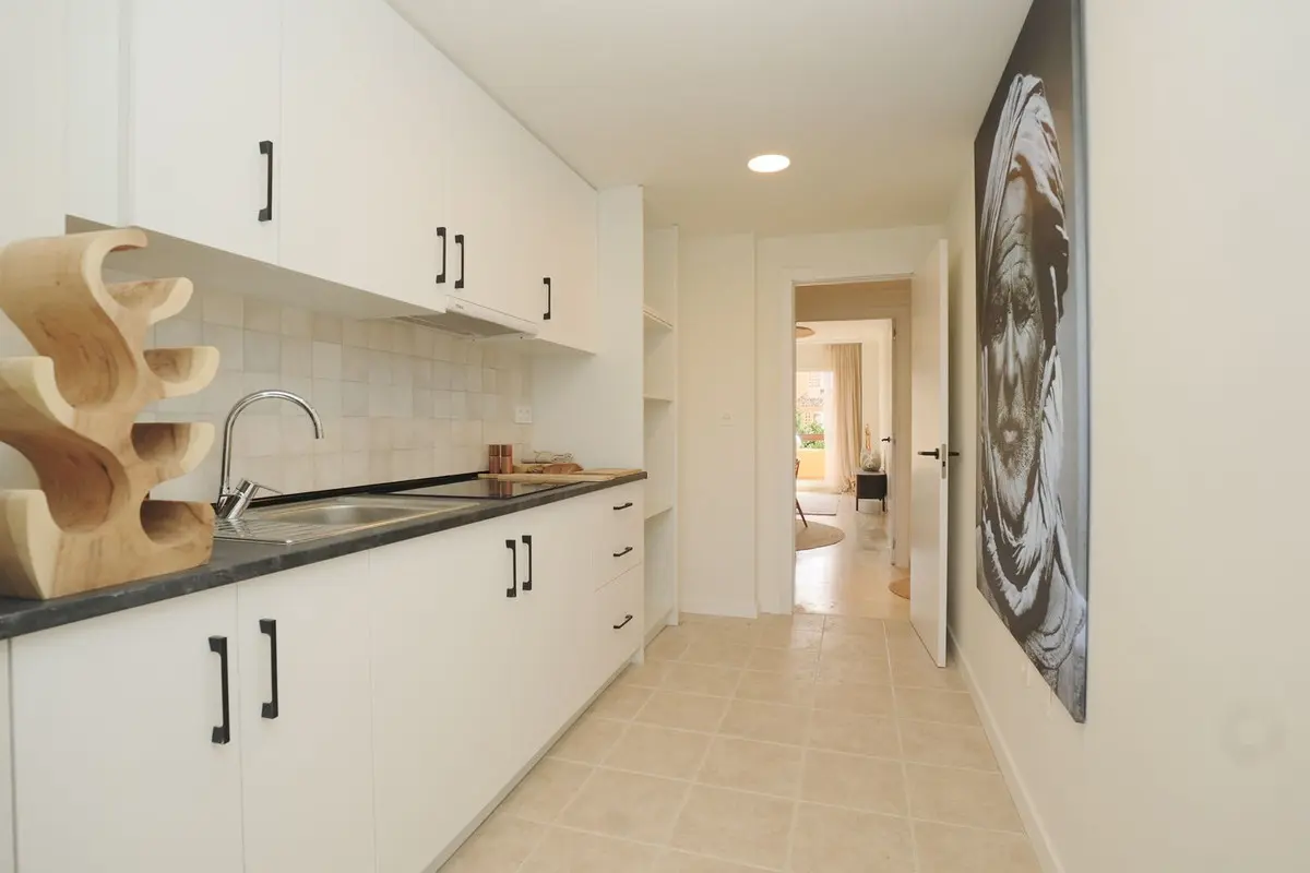 2-bedroom Property In Casares, Spain (122 M²)