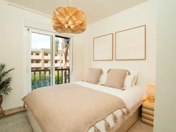 2-bedroom Property In Casares, Spain (122 M²)