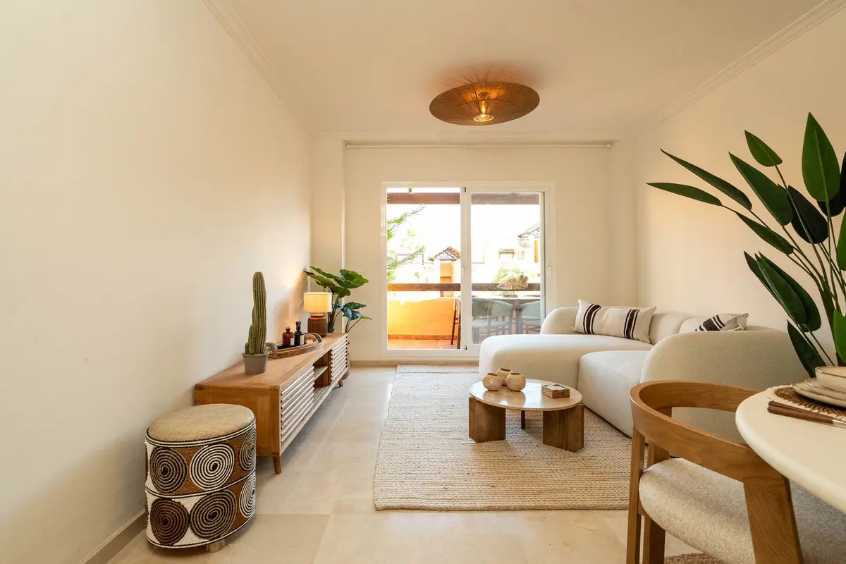 2-bedroom Property In Casares, Spain (122 M²)