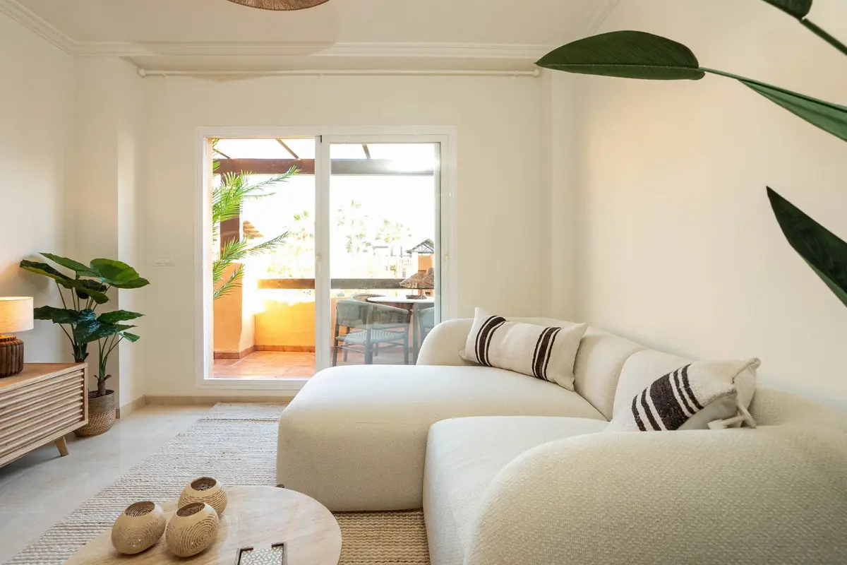 2-bedroom Property In Casares, Spain (122 M²)
