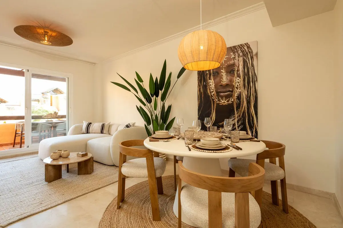 2-bedroom Property In Casares, Spain (122 M²)