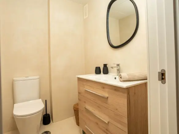 2-bedroom Property In Casares, Spain (122 M²)