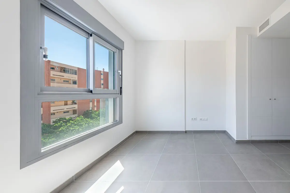 Three-bedroom Apartment In Benalmadena, Málaga, Spain