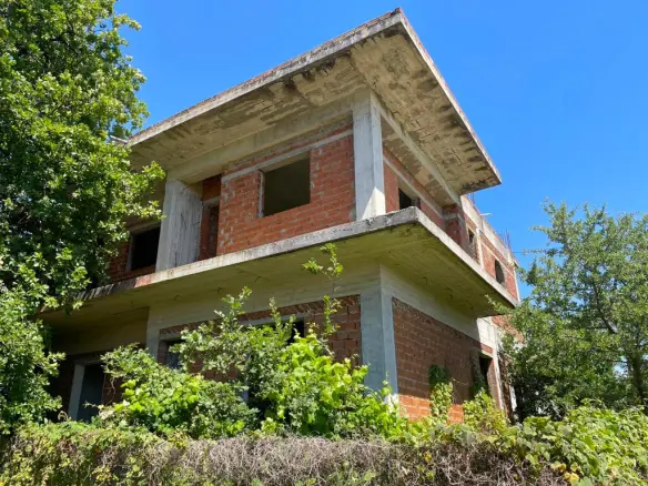 Building In Corfu, Greece (400 M²)