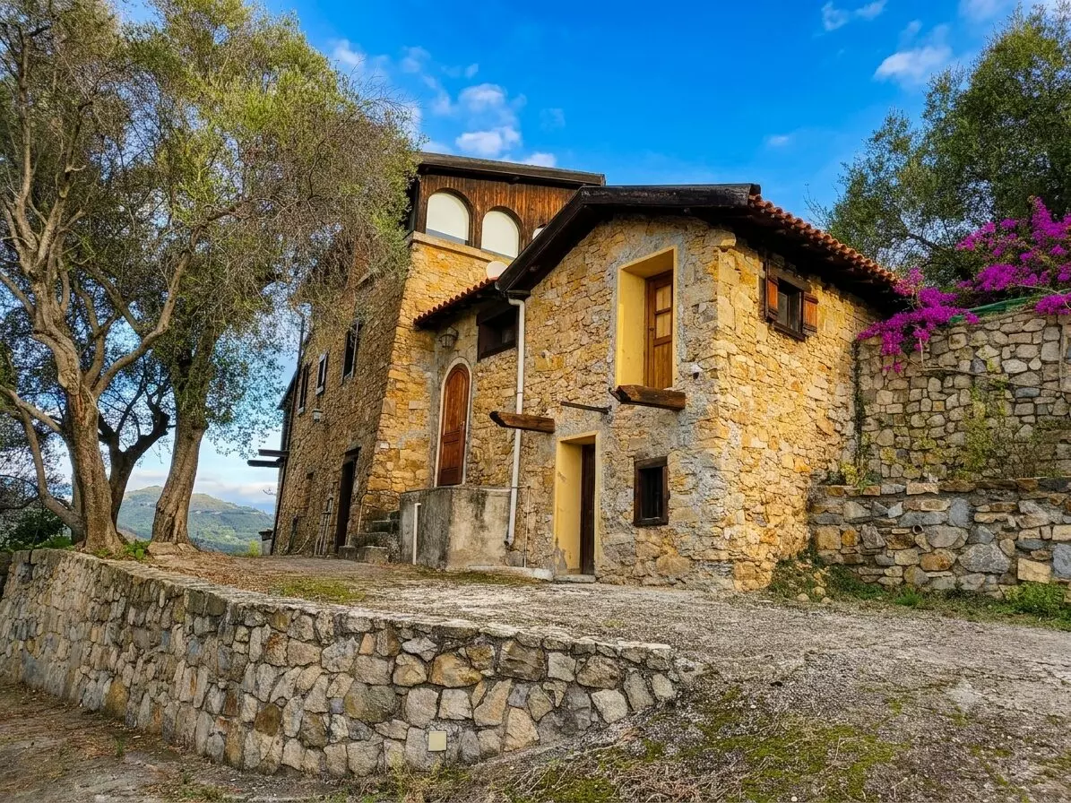 Ex30 Un Rifugio Esclusivo Nel Cuore Pulsante Dell’entroterra Ligure. Rustico Storico Di Raro Fascino Con Vista Mare
