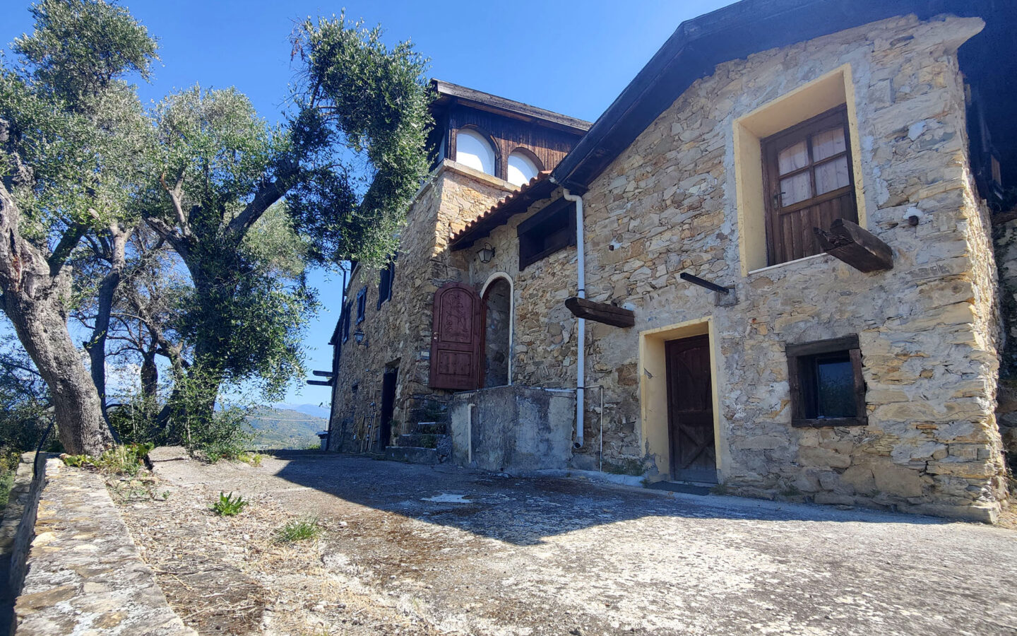 Ex30 Un Rifugio Esclusivo Nel Cuore Pulsante Dell’entroterra Ligure. Rustico Storico Di Raro Fascino Con Vista Mare