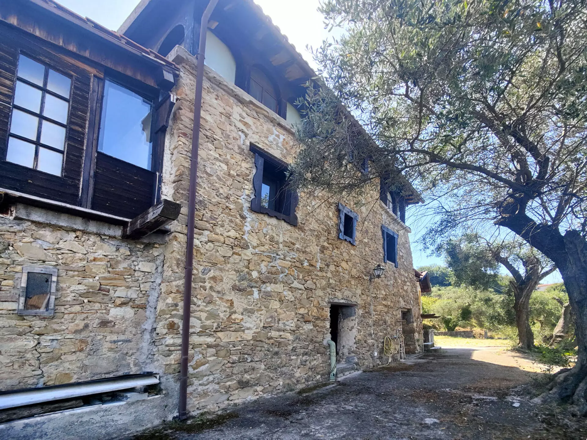 Ex30 Un Rifugio Esclusivo Nel Cuore Pulsante Dell’entroterra Ligure. Rustico Storico Di Raro Fascino Con Vista Mare
