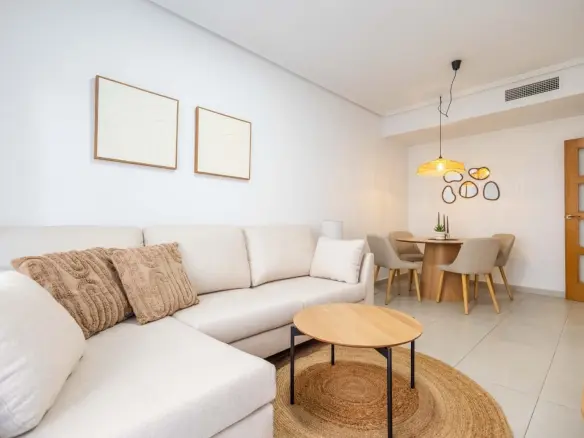 Apartment Of 92 M² In Torrevieja, Spain