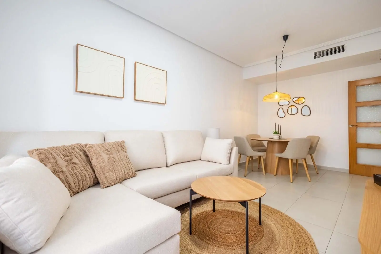 Apartment Of 92 M² In Torrevieja, Spain