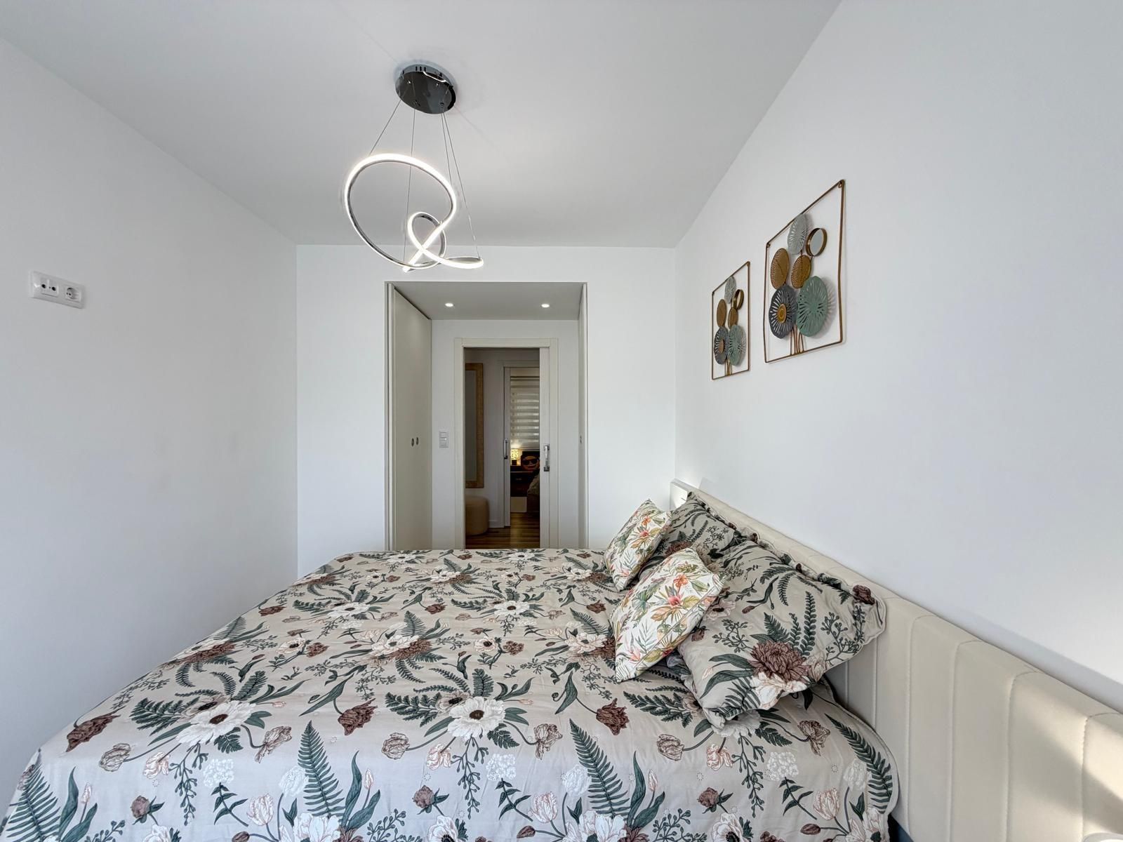 Apartment Of 98 M² In Torrevieja, Spain