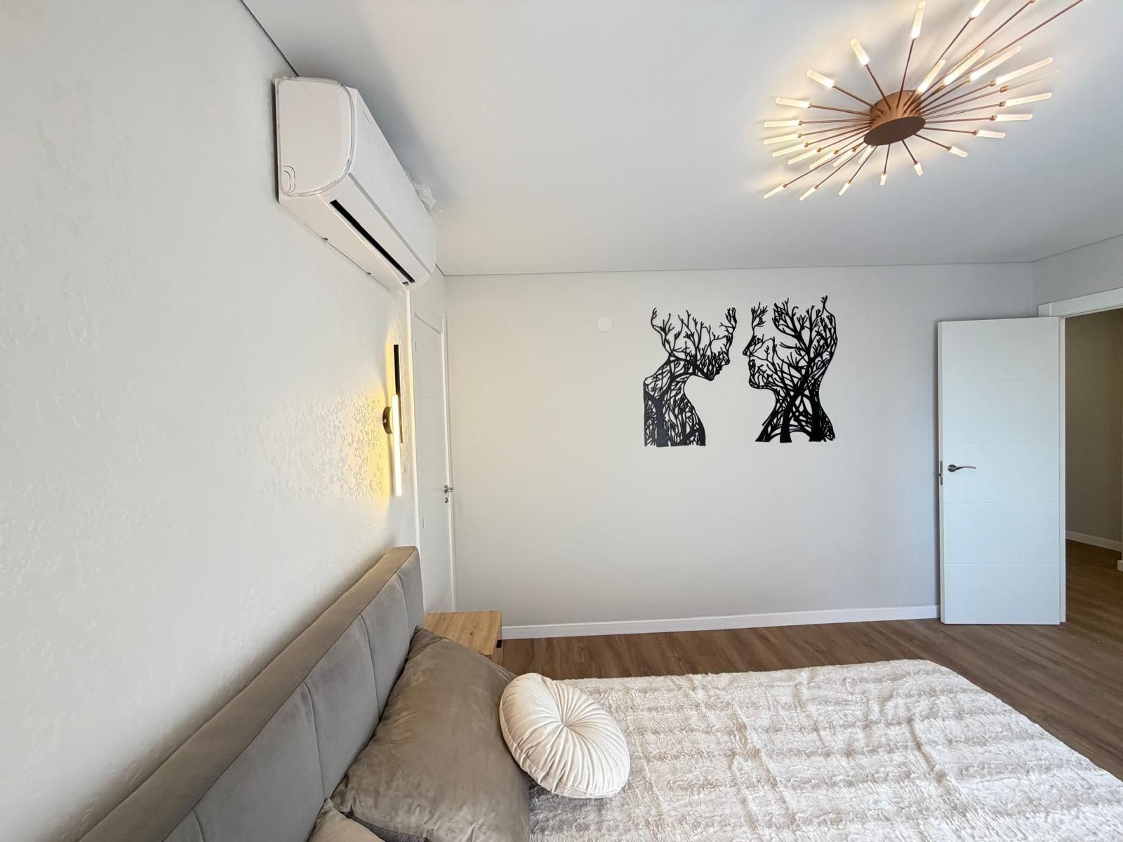 Apartment Of 91 M² In Torrevieja, Spain