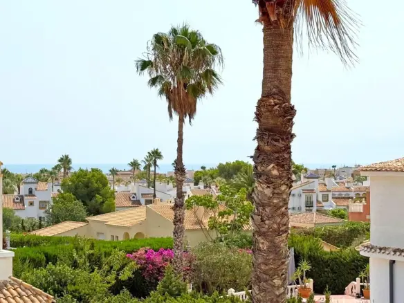 3-bedroom Villa In Orihuela Costa, Spain (96 M²)