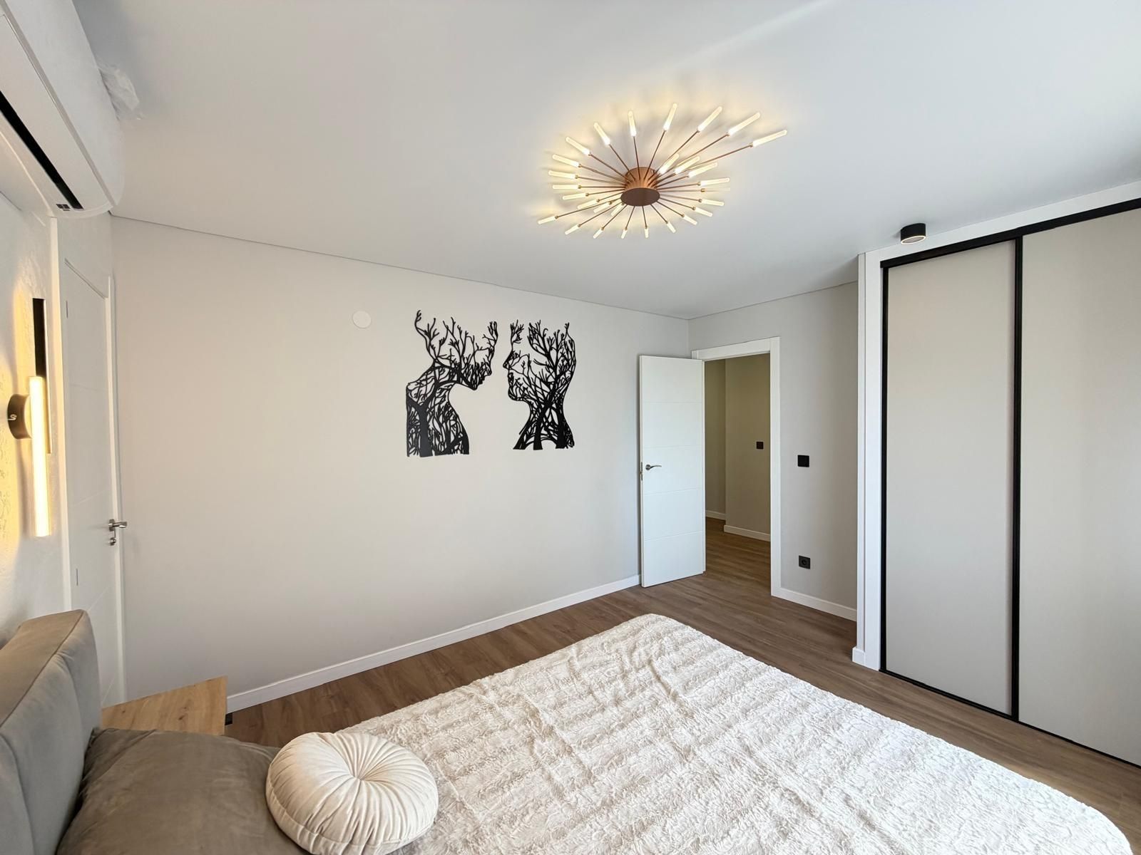 Apartment Of 91 M² In Torrevieja, Spain