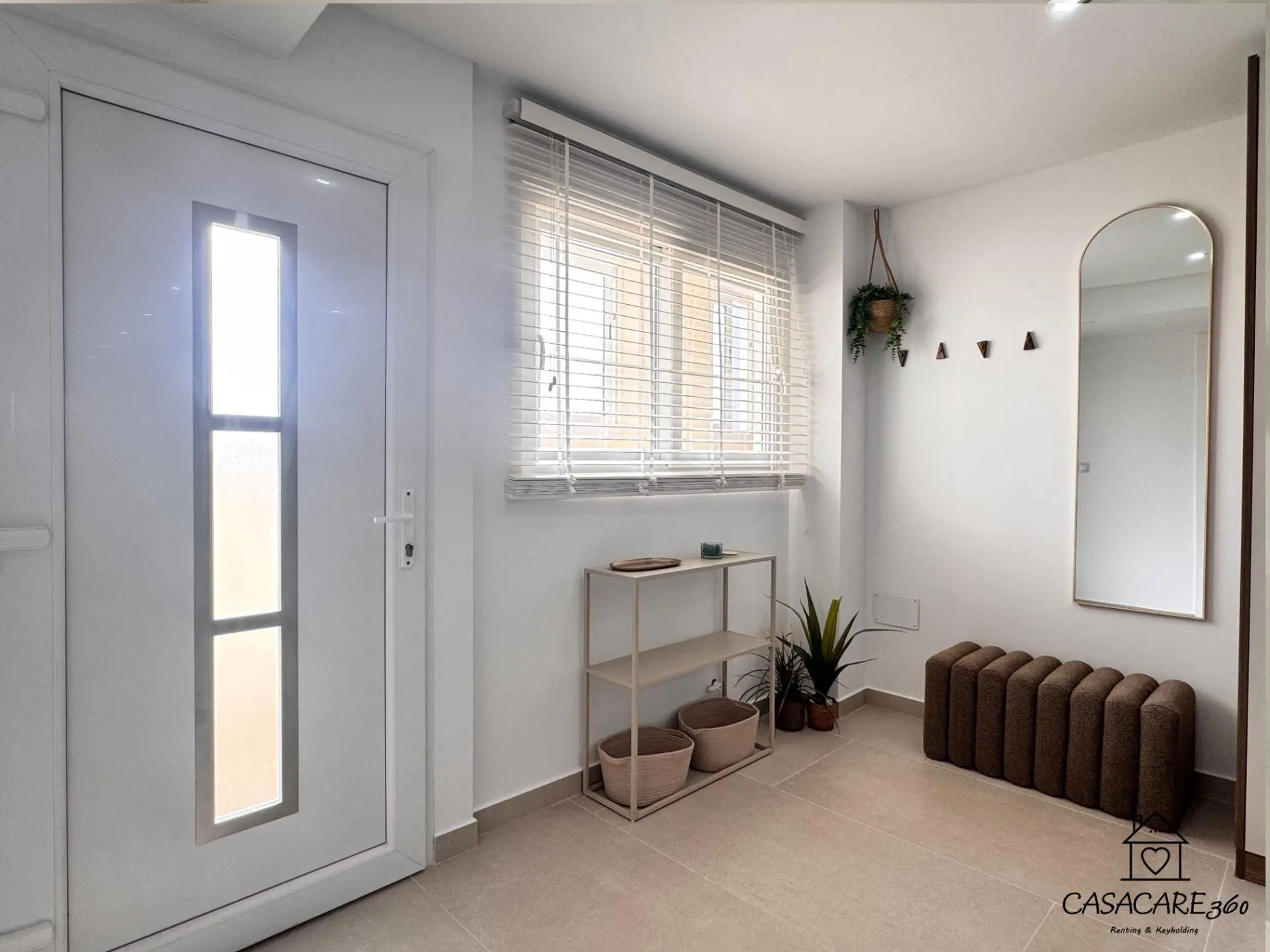 Apartment Of 95 M² In Torrevieja, Spain