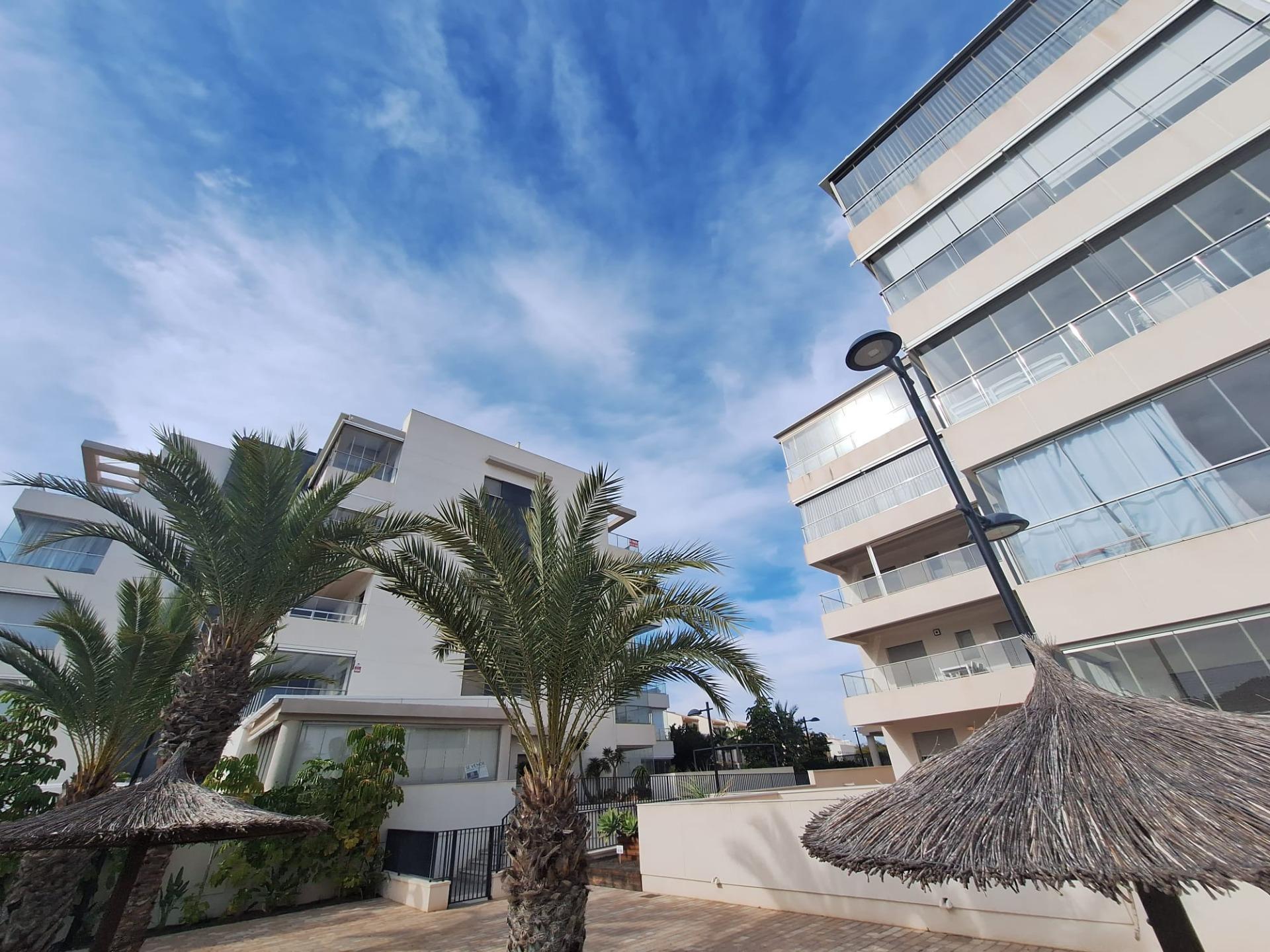 Apartment Of 96 M² With Mediterranean Style In Orihuela Costa