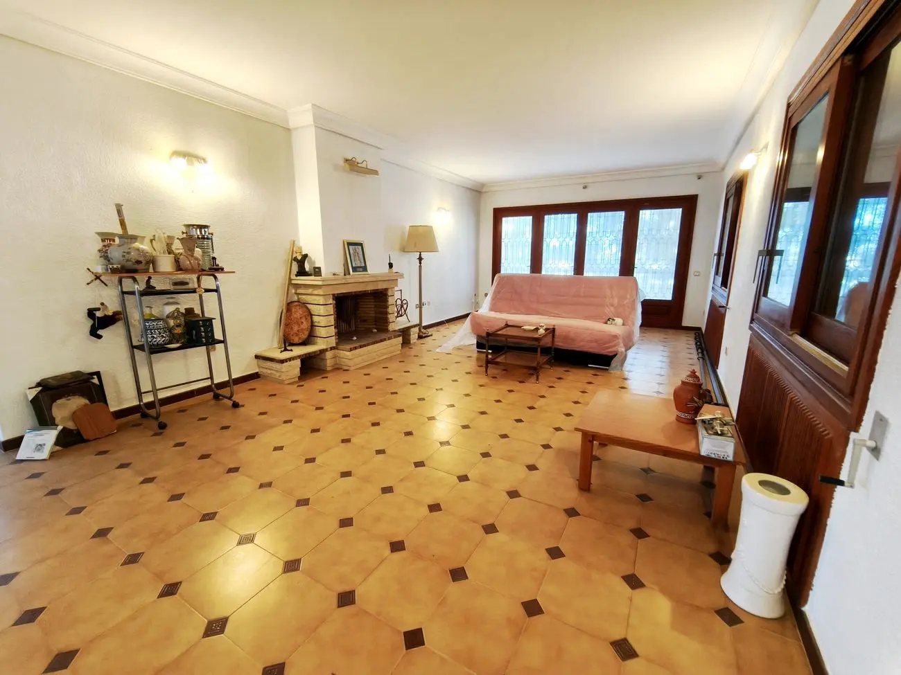 Villa Of 600 M² In Santiago De La Ribera